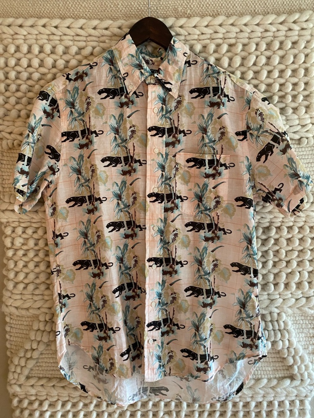 Gitman Bros. Vintage Men's Medium Short Sleeve Panther Floral Print Shirt